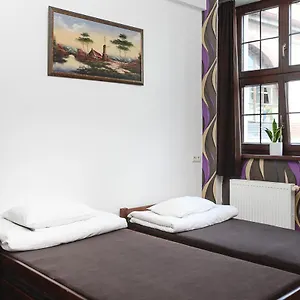 Moho E Hostel Хостел